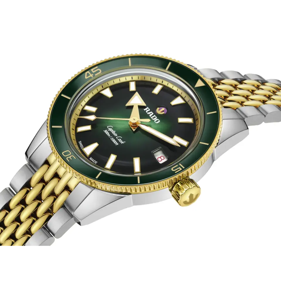 R32225313 Captain Cook Automatic